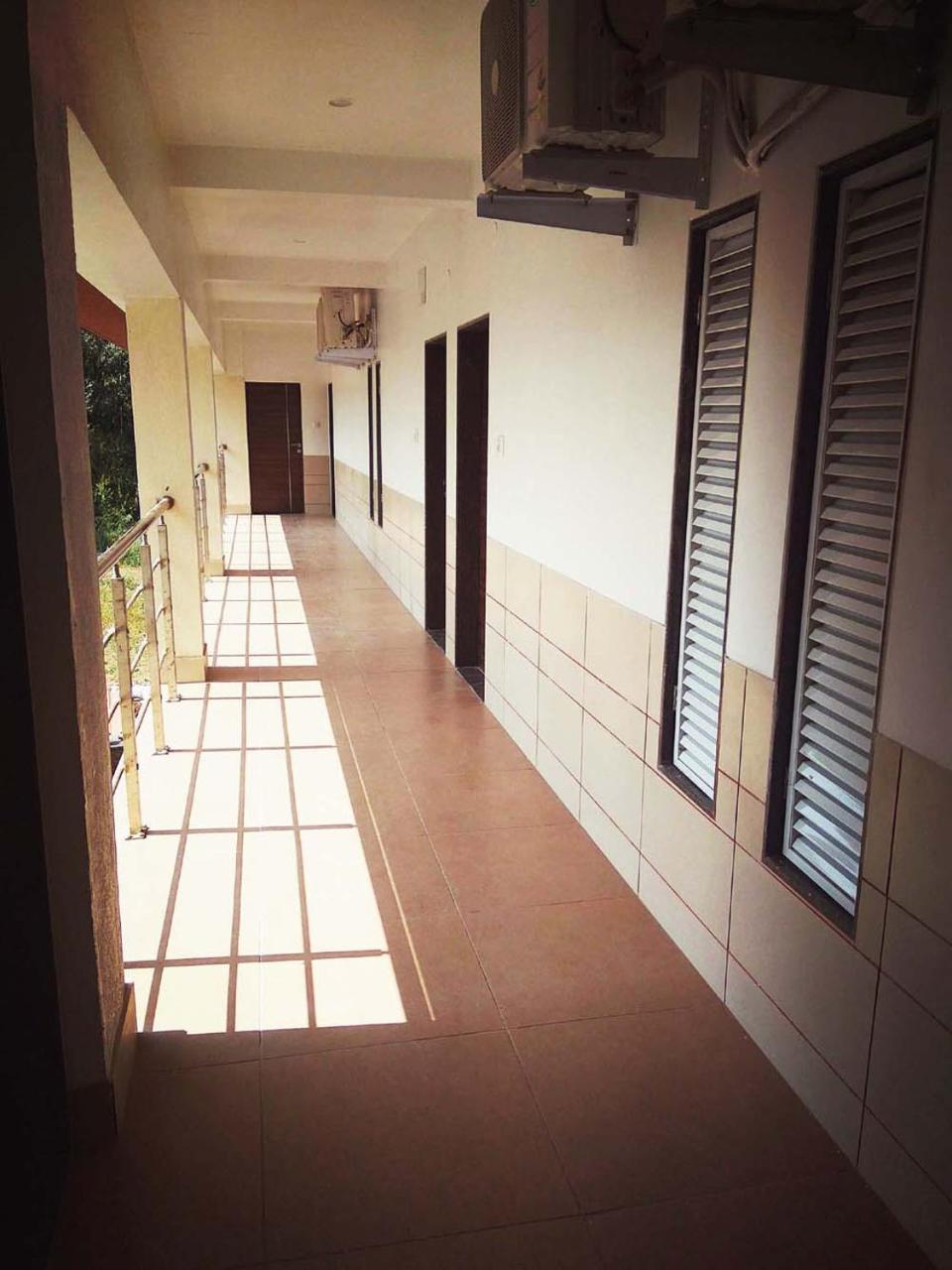 โรงแรมรอยัล ออร์บิต พันช์กานี ภายนอก รูปภาพ