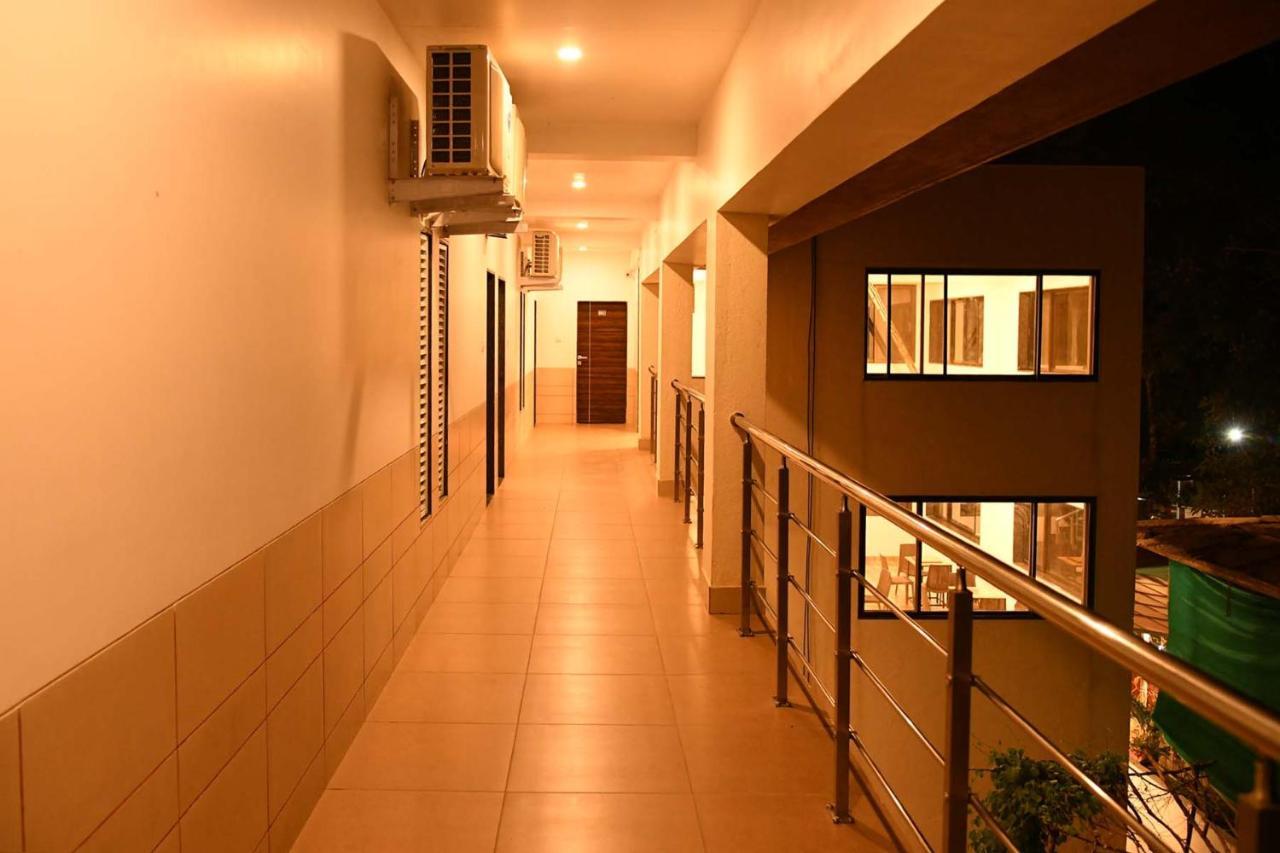 โรงแรมรอยัล ออร์บิต พันช์กานี ภายนอก รูปภาพ